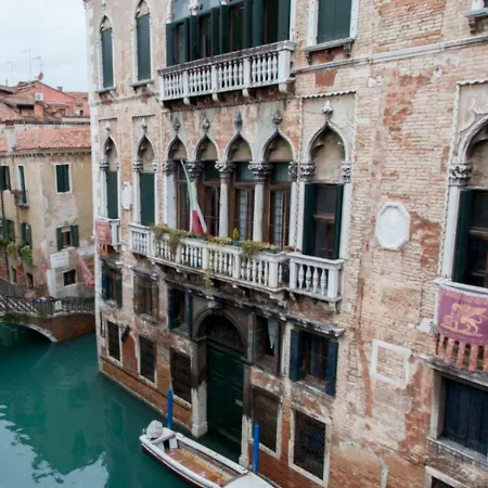Apartment Palazzo Pisani Venice