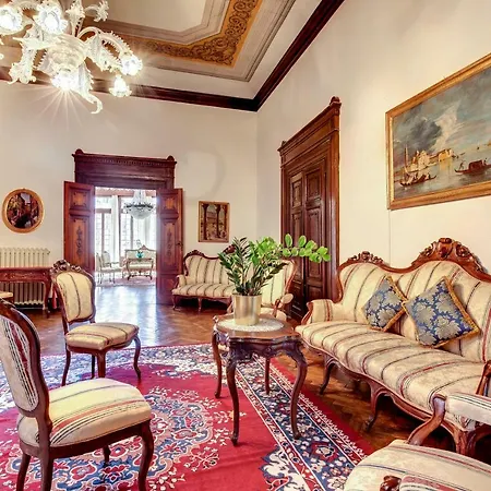 Apartment Palazzo Pisani Venedig