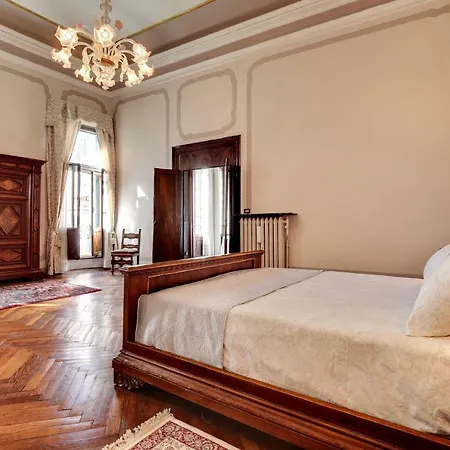 Palazzo Pisani *